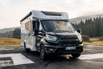 Sunlight T 690 L DBM met hefbed  camper huren